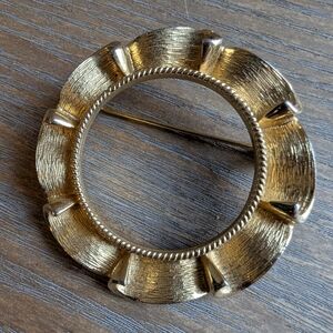 Classic Gold Toned Brooch
